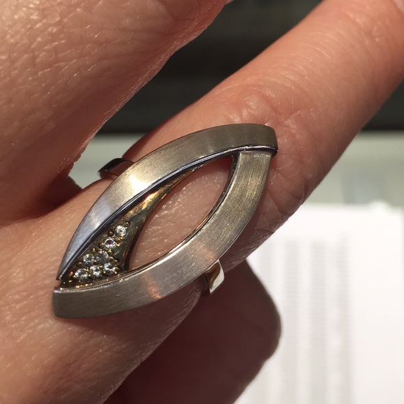 Sterling silver BREUNING white sapphire ring - Picture 3 of 6